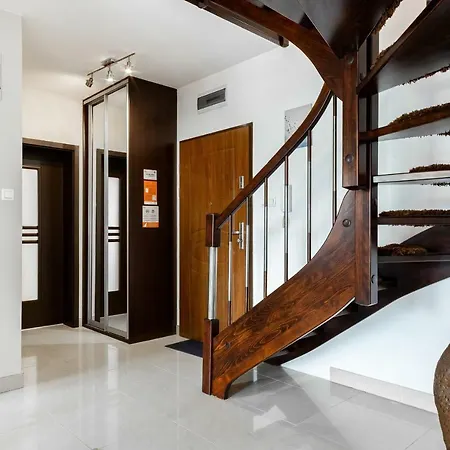 Manganowa By Renters